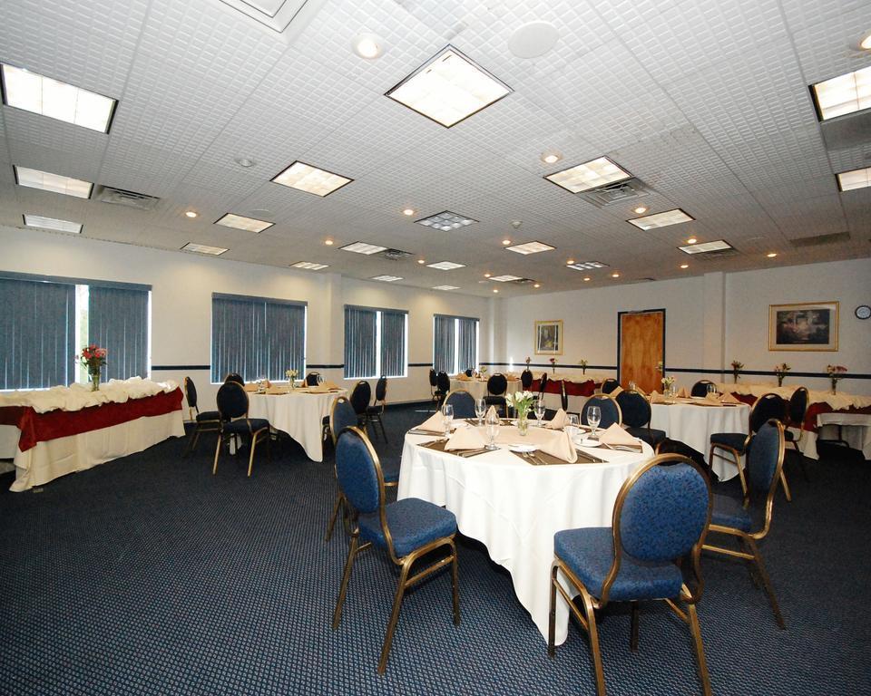 Quality Inn & Suites Albany Airport Latham Exterior foto