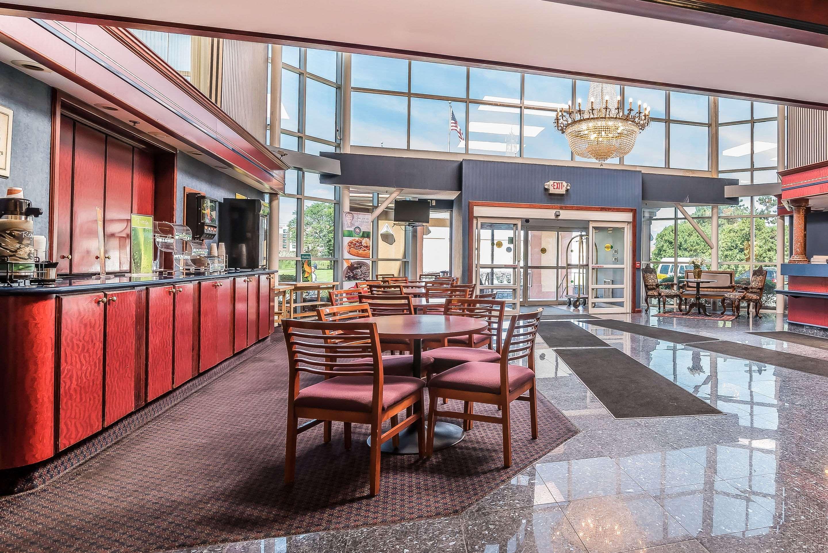 Quality Inn & Suites Albany Airport Latham Exterior foto