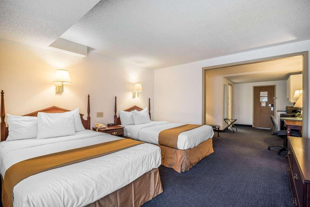 Quality Inn & Suites Albany Airport Latham Zimmer foto